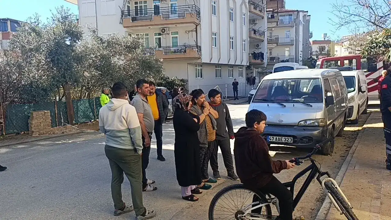 Manavgat’ta Alevlere Teslim Olan Ev Tamamen Yandı 6